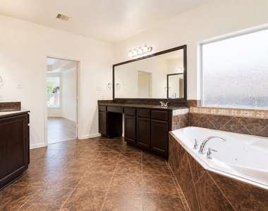 3303 Belmont River Lane - Photo Thumbnail 20