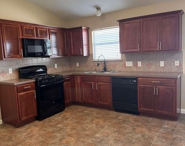 11750 Pinemeade Lane - Photo Thumbnail 11