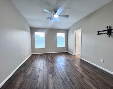 11750 Pinemeade Lane - Photo Thumbnail 28