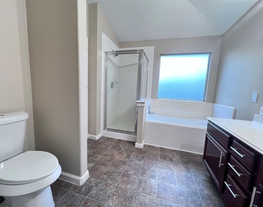 11750 Pinemeade Lane - Photo Thumbnail 36