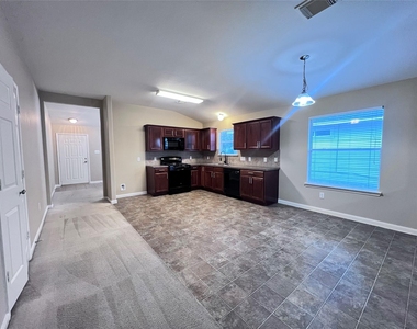 11750 Pinemeade Lane - Photo Thumbnail 8