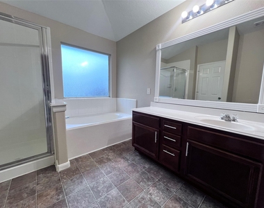 11750 Pinemeade Lane - Photo Thumbnail 34