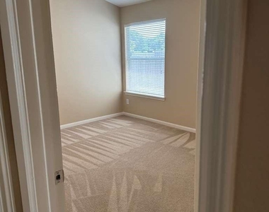 11750 Pinemeade Lane - Photo Thumbnail 42