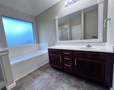 11750 Pinemeade Lane - Photo Thumbnail 35
