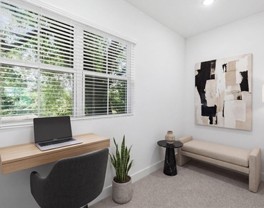 1404 Mansfield Street - Photo Thumbnail 7
