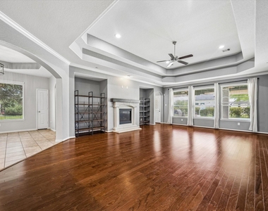 4419 Convento Drive - Photo Thumbnail 12