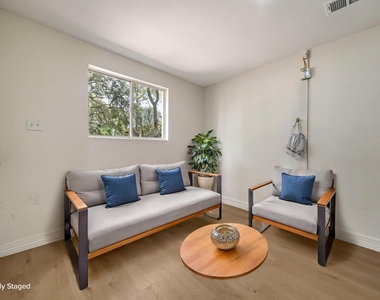 411 Avenue A - Photo Thumbnail 11