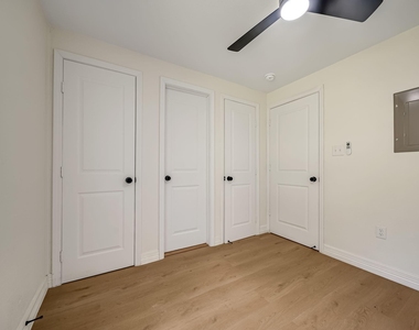 411 Avenue A - Photo Thumbnail 8