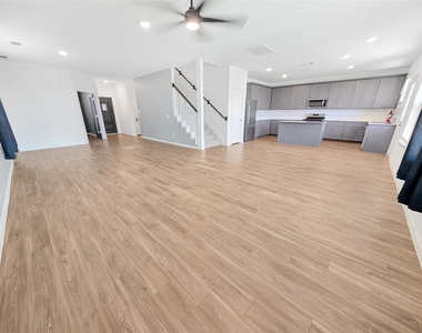1328 Ventura Creek Drive - Photo Thumbnail 7