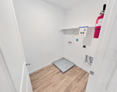 1328 Ventura Creek Drive - Photo Thumbnail 28