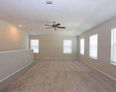 7219 Toluca Drive - Photo Thumbnail 11