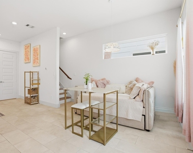 4408 Santorini Lane - Photo Thumbnail 6