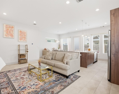 4408 Santorini Lane - Photo Thumbnail 9