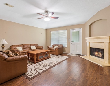 10306 Logan Bridge Lane - Photo Thumbnail 6