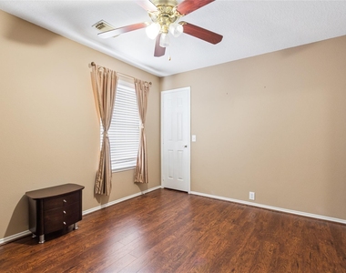10306 Logan Bridge Lane - Photo Thumbnail 19