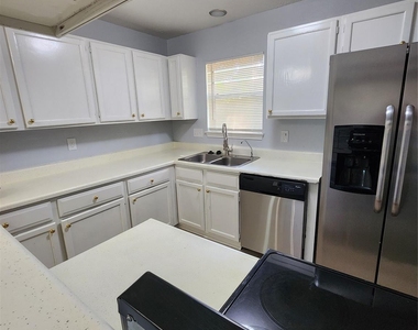 5003 Maurita Drive - Photo Thumbnail 16