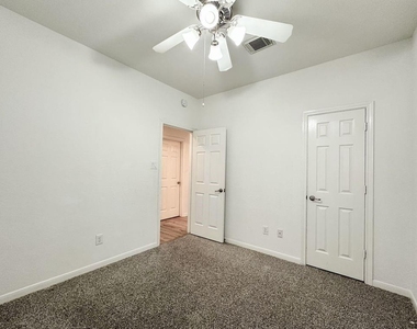 73 E Montfair Boulevard - Photo Thumbnail 10