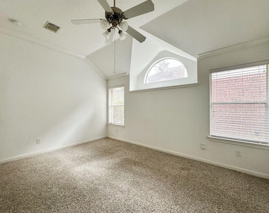 73 E Montfair Boulevard - Photo Thumbnail 24