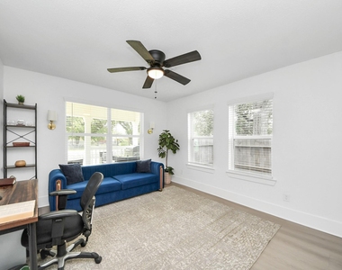 7003 Darien Street - Photo Thumbnail 30