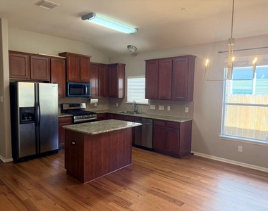 26327 Whittmore Fields Drive - Photo Thumbnail 3
