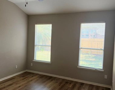 26327 Whittmore Fields Drive - Photo Thumbnail 15