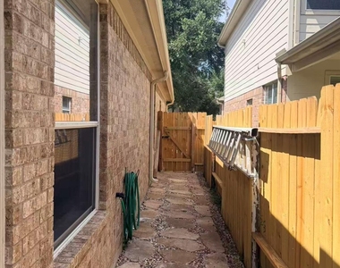 26327 Whittmore Fields Drive - Photo Thumbnail 20
