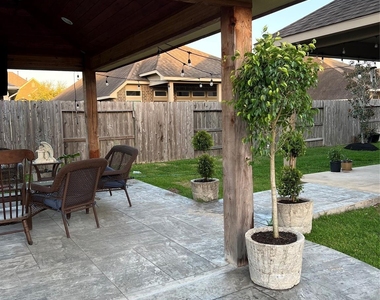 6018 Le Moyne Pass Lane - Photo Thumbnail 10