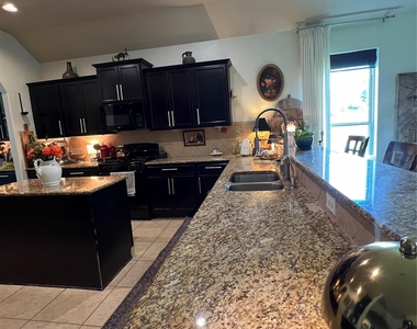 6018 Le Moyne Pass Lane - Photo Thumbnail 8
