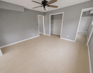 227 Live Oak Lane - Photo Thumbnail 11