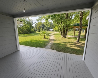 227 Live Oak Lane - Photo Thumbnail 6