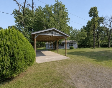 227 Live Oak Lane - Photo Thumbnail 5