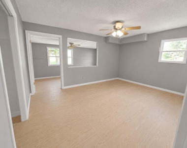 227 Live Oak Lane - Photo Thumbnail 12
