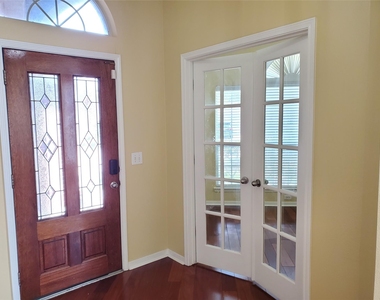 2502 Suncreek Lane - Photo Thumbnail 3