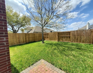 2502 Suncreek Lane - Photo Thumbnail 23