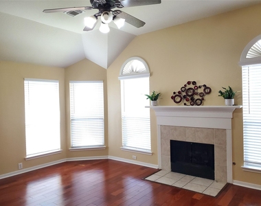 2502 Suncreek Lane - Photo Thumbnail 14