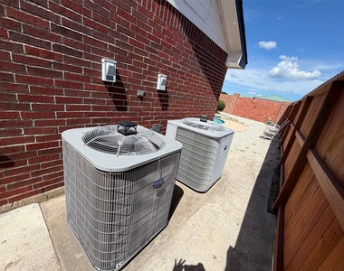 5507 Cranston Court - Photo Thumbnail 23