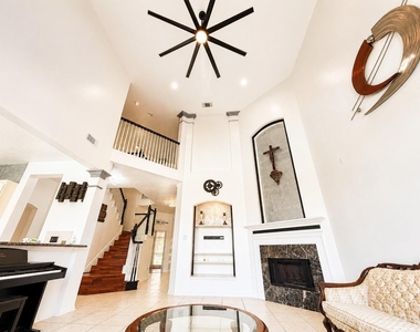 5507 Cranston Court - Photo Thumbnail 9