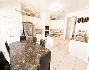 5507 Cranston Court - Photo Thumbnail 14