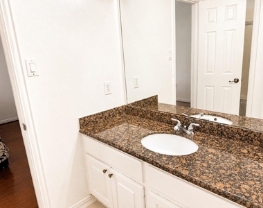 5507 Cranston Court - Photo Thumbnail 29