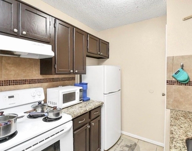 3770 Lovers Wood Lane - Photo Thumbnail 9