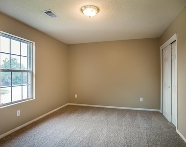 22626 Spring Crossing Drive - Photo Thumbnail 10