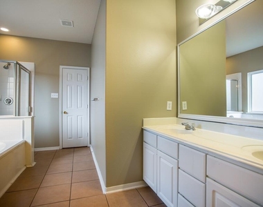 22626 Spring Crossing Drive - Photo Thumbnail 6