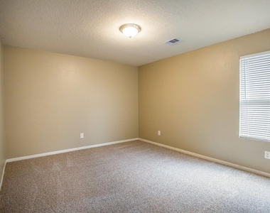 22626 Spring Crossing Drive - Photo Thumbnail 11