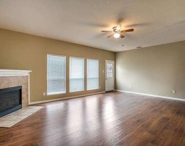 22626 Spring Crossing Drive - Photo Thumbnail 2