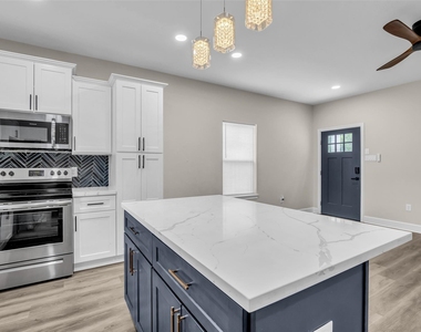 8529 Dosia Street - Photo Thumbnail 9