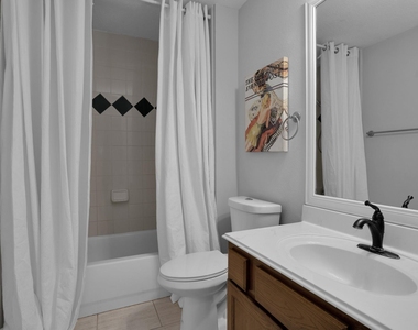 106 Snug Harbor Drive - Photo Thumbnail 5