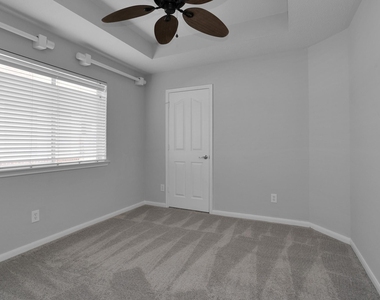 106 Snug Harbor Drive - Photo Thumbnail 6
