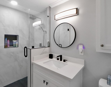 6111 Shadow Crest Street - Photo Thumbnail 9