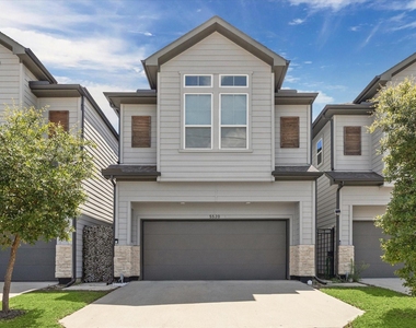 5520 Rosslyn Road - Photo Thumbnail 3
