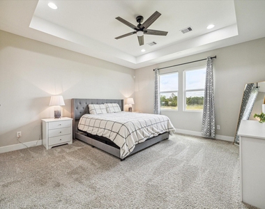 5520 Rosslyn Road - Photo Thumbnail 8